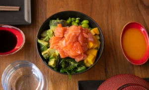poke bowl salmon